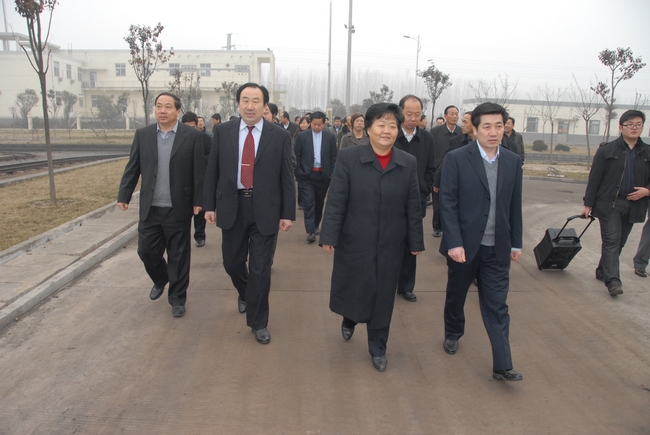 金乡县政协十届五次常委会在霄云煤矿胜利召开