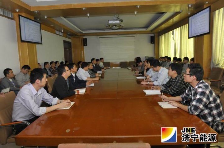 运河煤矿组织职能部室管理人员开展“周五”集中培训