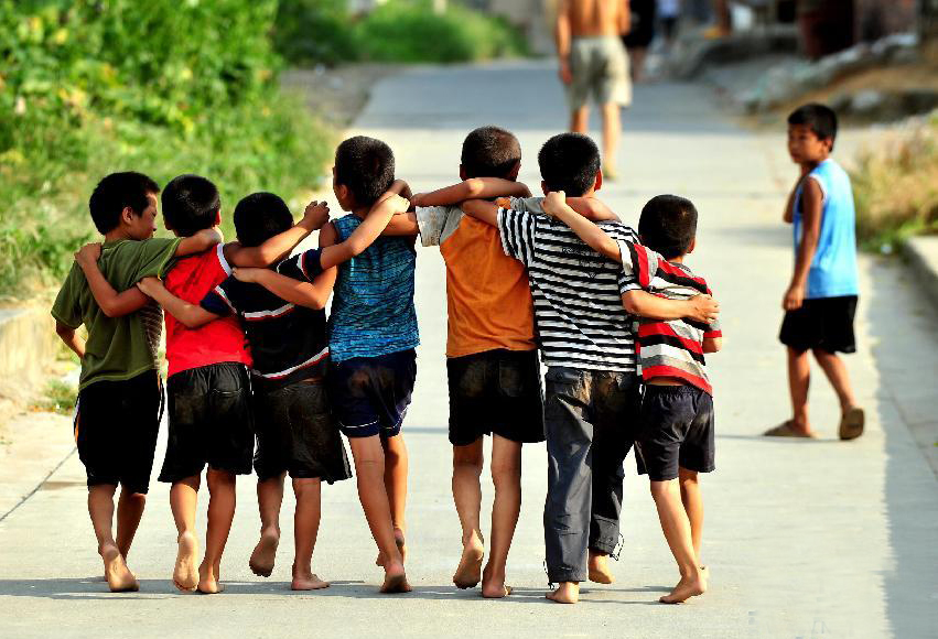 忘不了的暑假（运河煤矿 殷允剑）