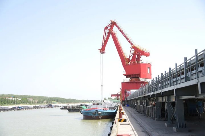 干在实处，梁山港巧绘“一带一路”内河新画卷