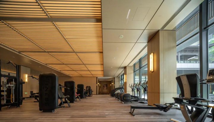 能源蓝城·春风仁里二期示范区盛大开放，实景生活场景引客户热捧