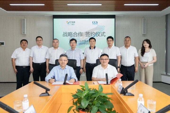 张广宇在青岛开展商务活动并到青岛融汇同创调研指导工作