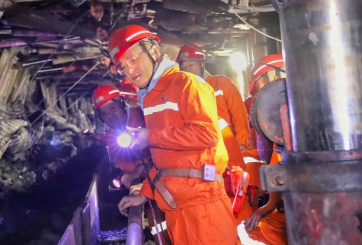 王崇景到金桥煤矿督导检查安全生产工作